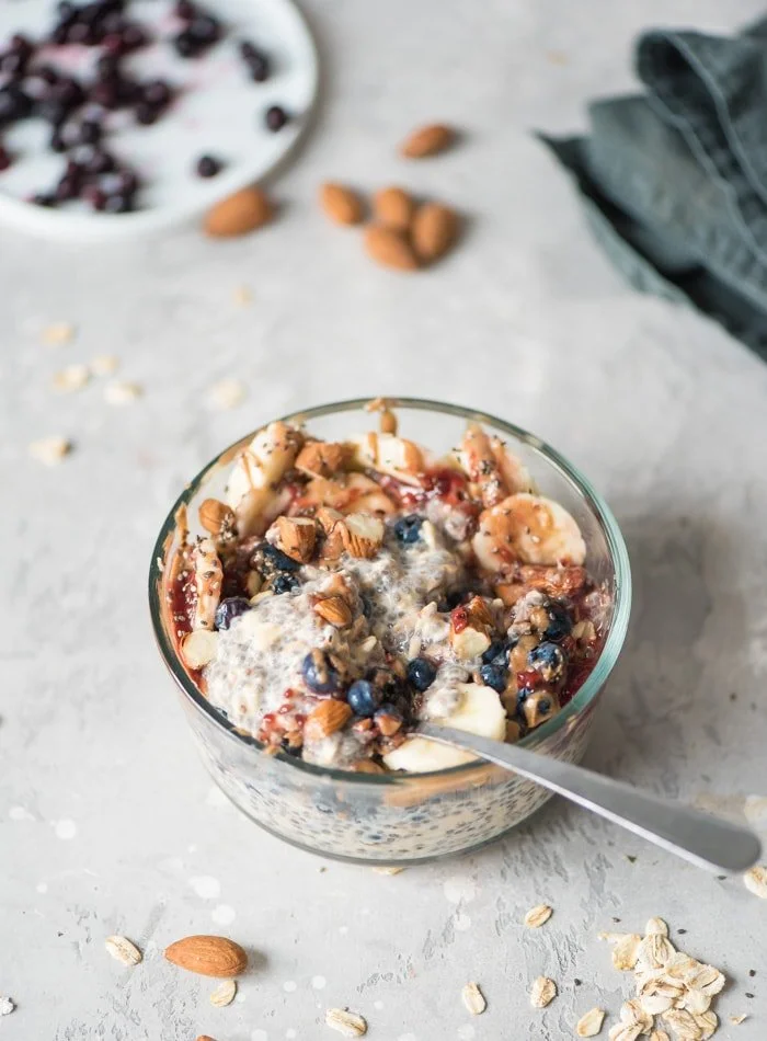 Banana Blueberry Chia Overnight Oats