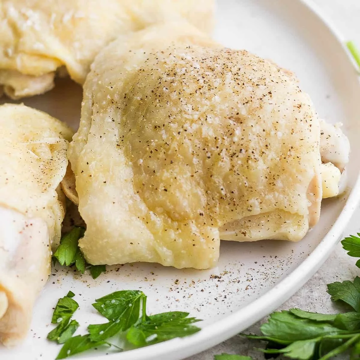 Boiling Chicken Thighs: Time Guide