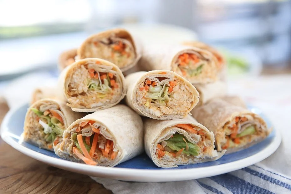 Buffalo Chicken Hummus Salad Wrap