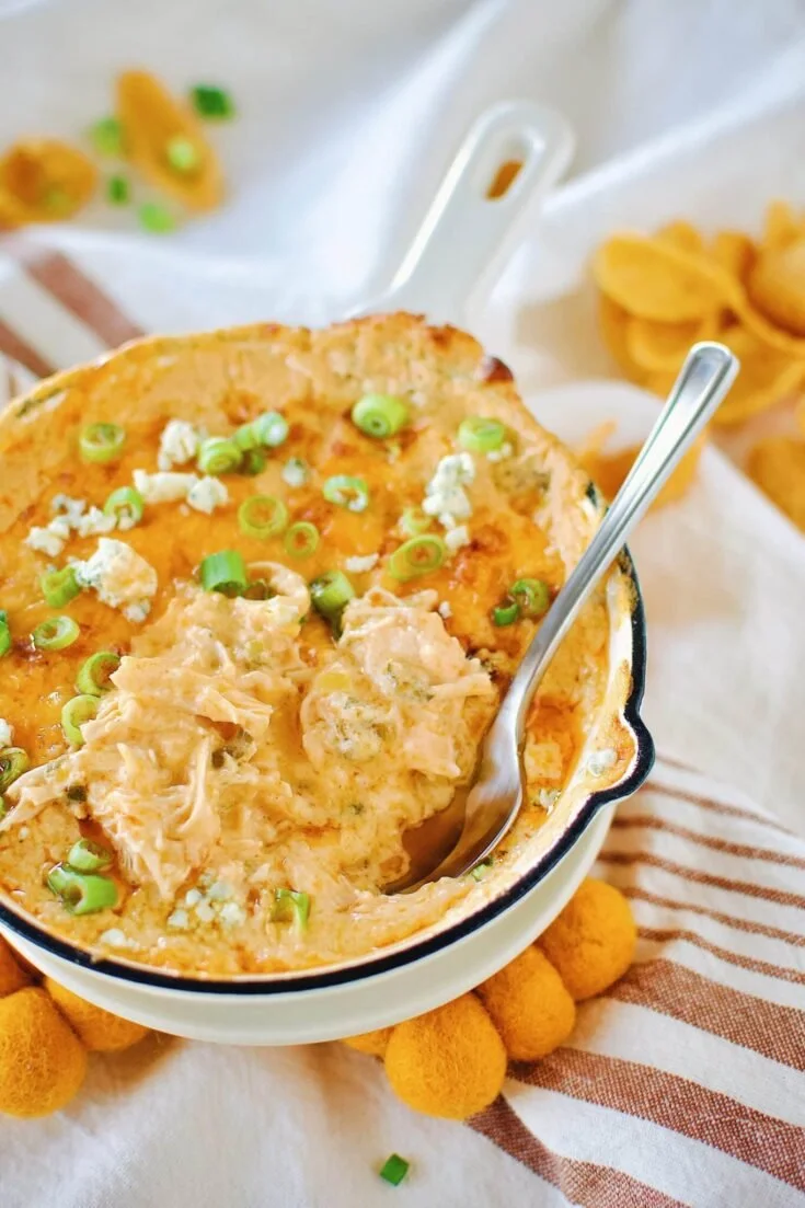 Cheesy Buffalo Chicken Dip