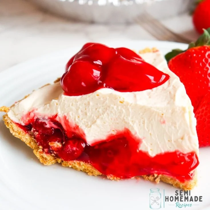 Chilled Strawberry Cheesecake Pie