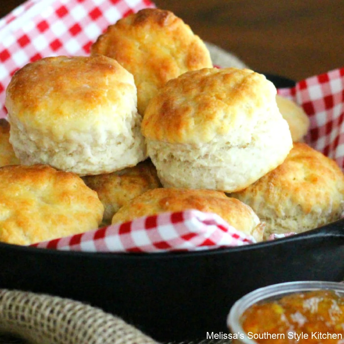 Fluffy Buttermilk Biscuits from the South