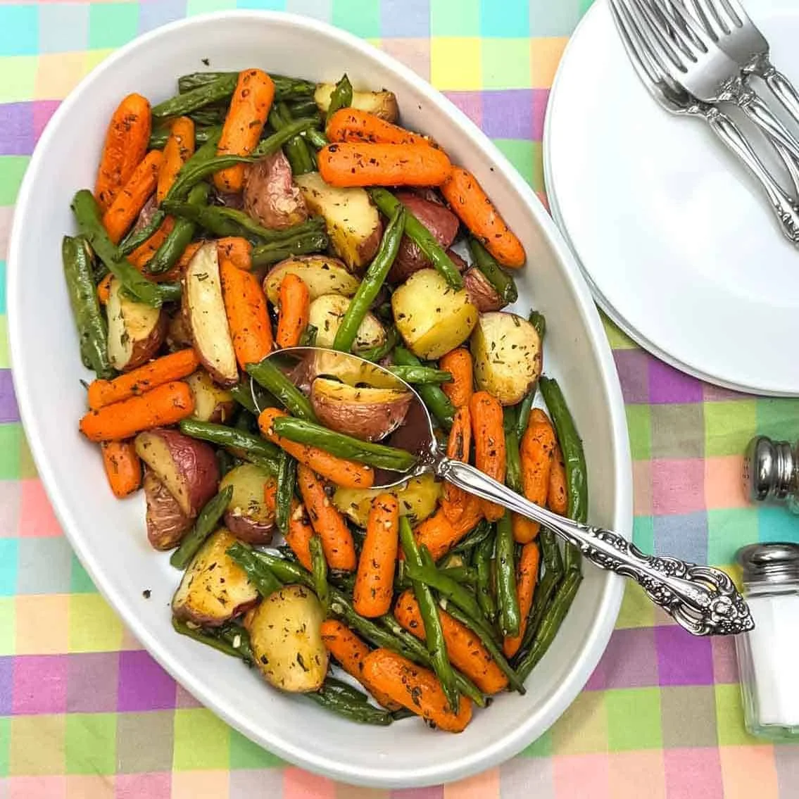 Garlic and Herbs Oven-Roasted Vegetables