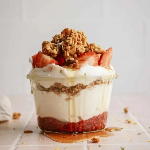 Granola-Topped Yogurt Parfait