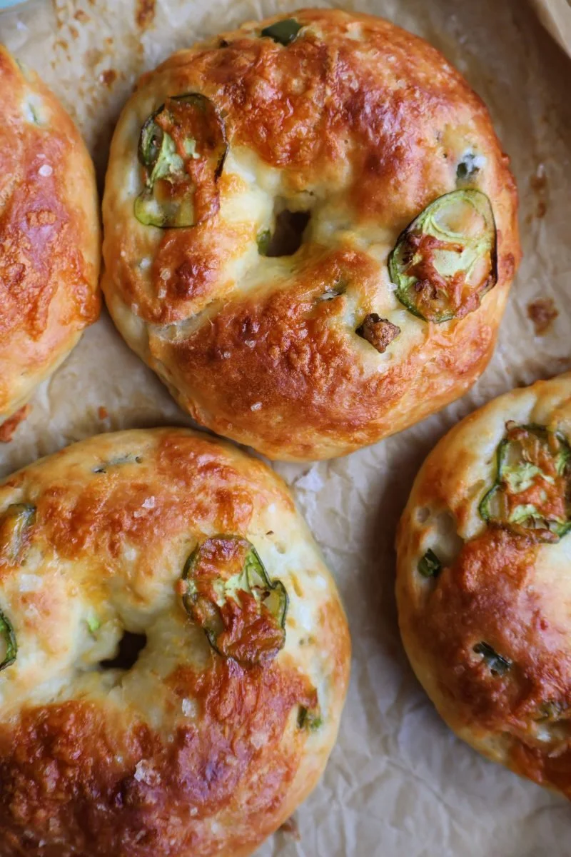 Jalapeno Cheddar Greek Yogurt Bagels